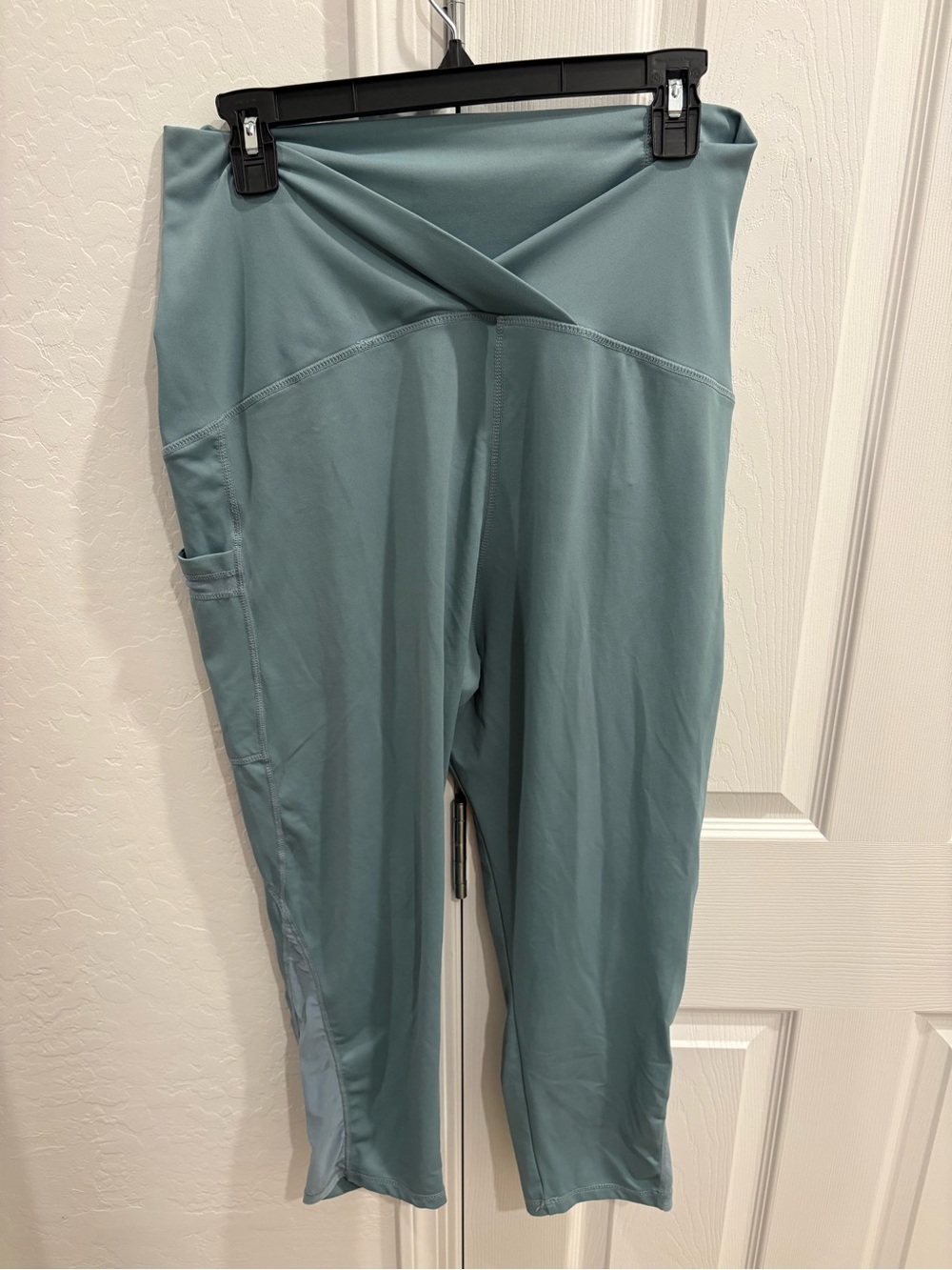 High-Waist Cross-Front Capri Leggings in Sage Green with Side Pocket
